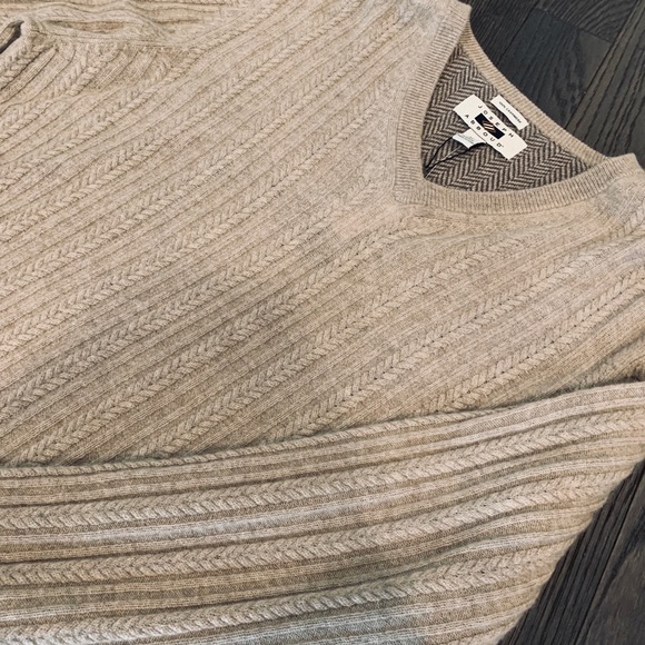 100% Cashmere Joseph Abboud Sweater - Picture 2 of 3